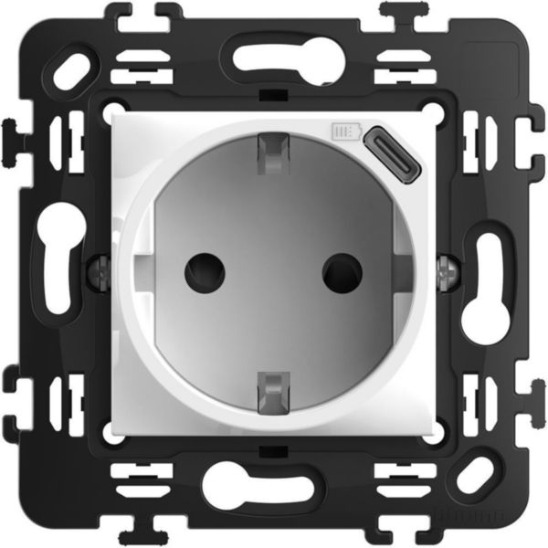 German standard electric socket with integrated type C USB charger