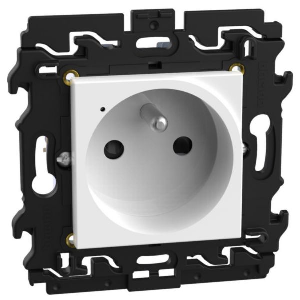 250 Vac 16 A French/Belgian standard connected socket. Power supply 110-230 Vac - 2 modules - white