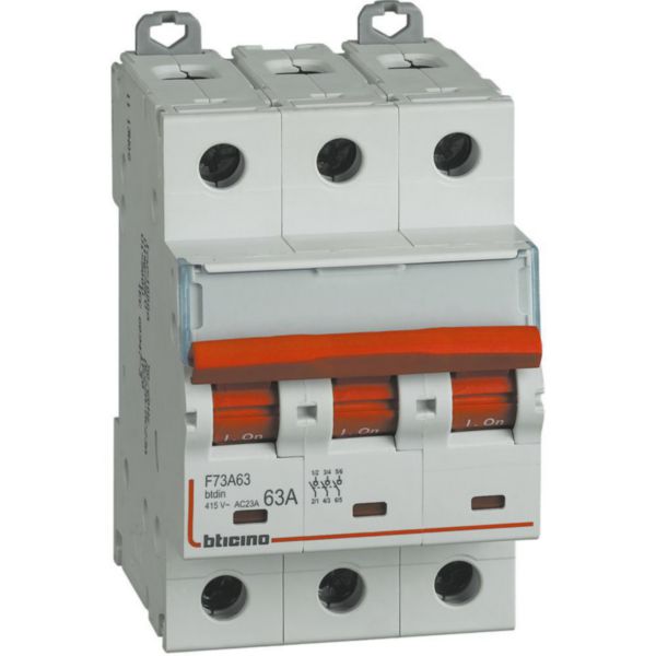 Disconnector - accessoriables with contacts and releases In=63A - 3P - 3 modules