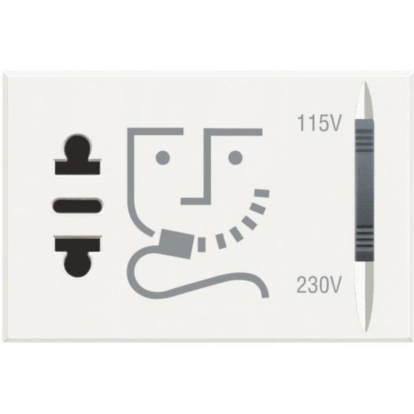 Shaver socket with insulation transformer