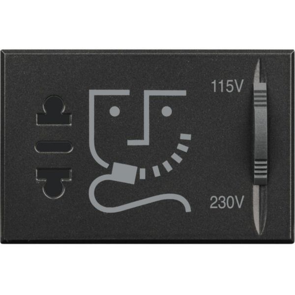 Shaver socket with insulation transformer