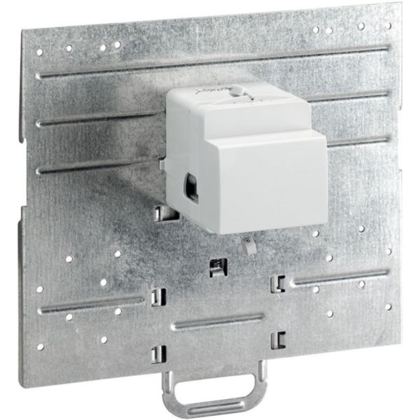 Mechanical interlock for M1 160 and M2 250 in fixed version (plate + interlock)