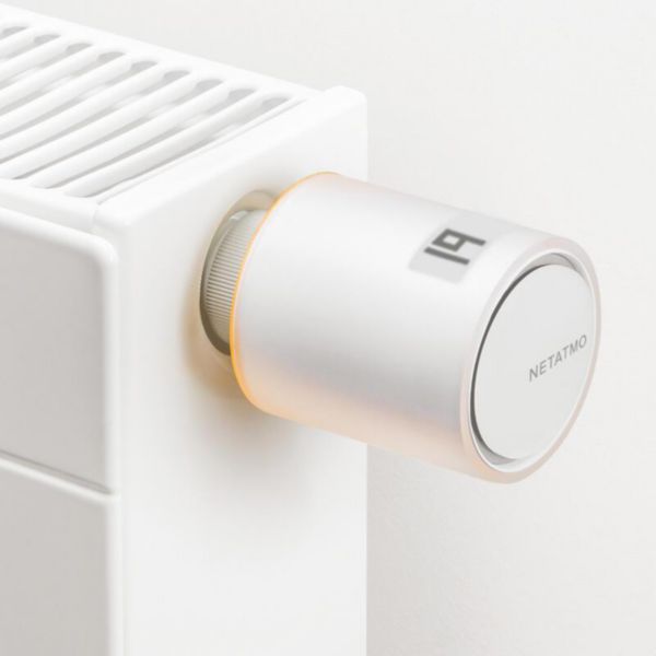 Smart radiator valve