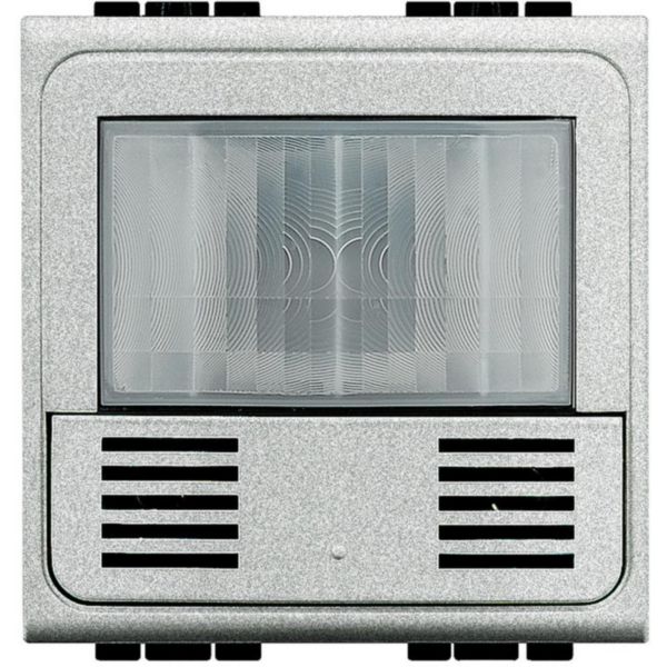 Green Switch: dual technology presence sensor, passive infrared and ultrasound (PIR + US).